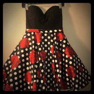 Jolene Vintage Prom Dress!💃🏼🌹